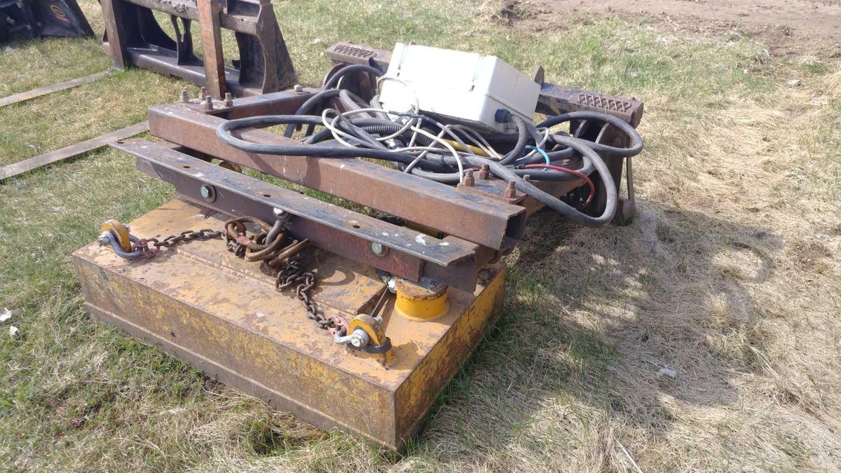 LARGE MAGNET ATTACHMENT FOR SKID LOADER, QUICK ATTACH