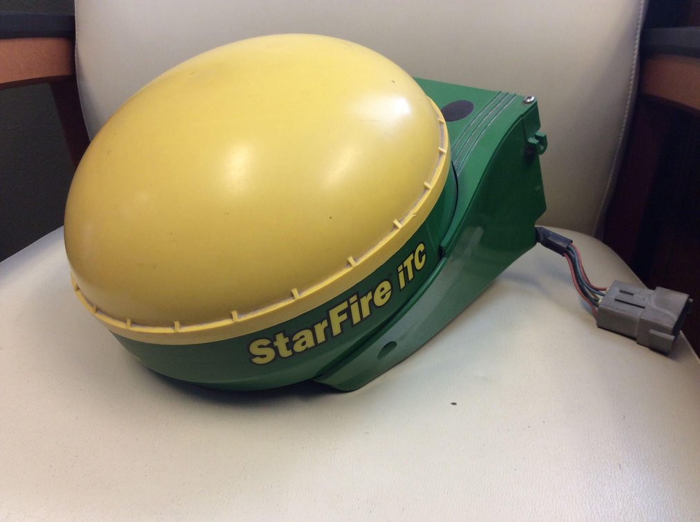 JOHN DEERE STARFIRE ITC GLOBE SN:PCGT01C310104 (ITEM AT ZIELSDORF AUCTIONS)