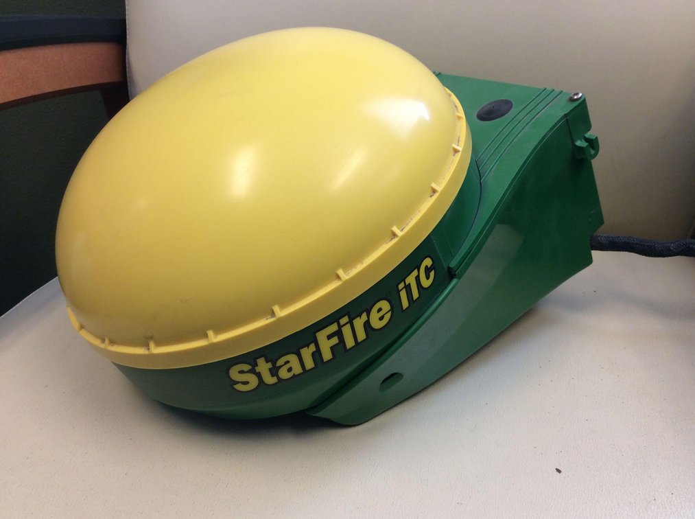 JOHN DEERE STARFIRE ITC GLOBE SN:PCGT01C404840 (ITEM AT ZIELSDORF AUCTIONS)