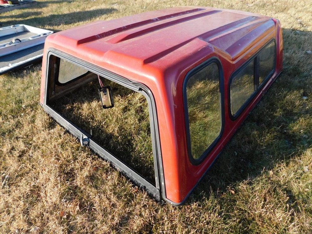 6' FIBERGLASS HIGH TOP, RED, SLIDING SIDE WINDOWS (FOR MORE INFORMATION CALL ZIELSDORF AUCTION AND R
