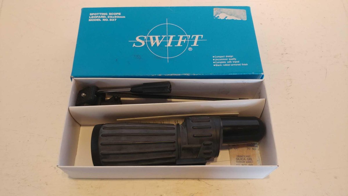 SWIFT 25X50 SPOTTING SCOPE W/TRIPOD (ITEM AT ZIELSDORF AUCTIONS)