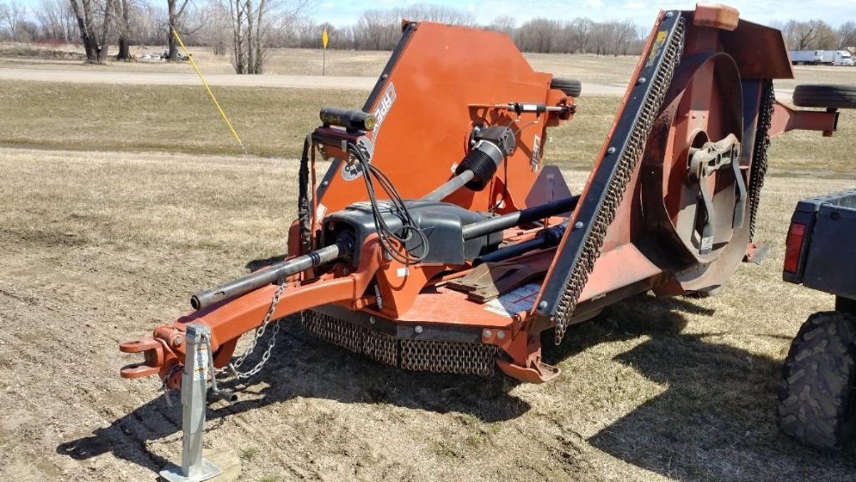 2014 RHINO 3150 BATWING MOWER, 15', 1000 PTO, 6 TIRES, CHAINS FRONT AND REAR, ONE OWNER (ITEM AT ZIE
