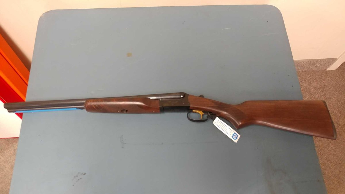 NEW STOEGER COACH GUN S X S 20 GUAGE SATIN WALNUT (SN# A317184-17) (LOCATED AT MIKES GUN SHOP IN BEN