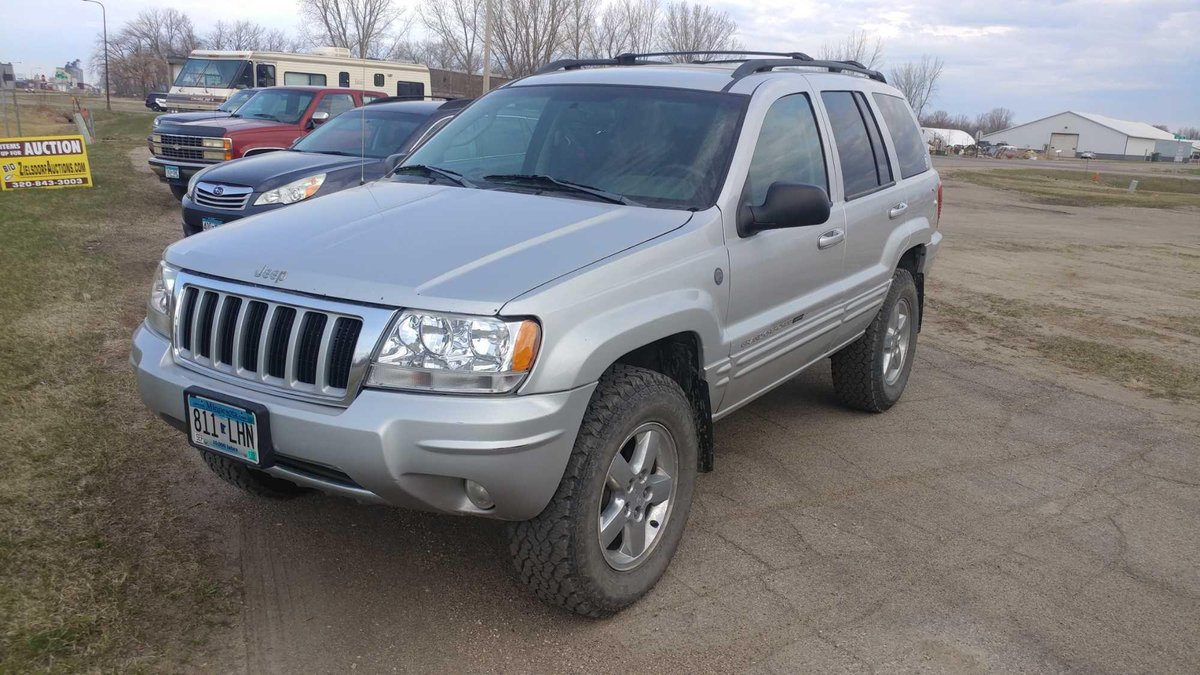 2004 JEEP GRAND CHEROKEE LIMITED 4WD V8, 4.7 VIN #: 1J4GW58N74C396825, 300,000 +/- MILES ON BODY 90,