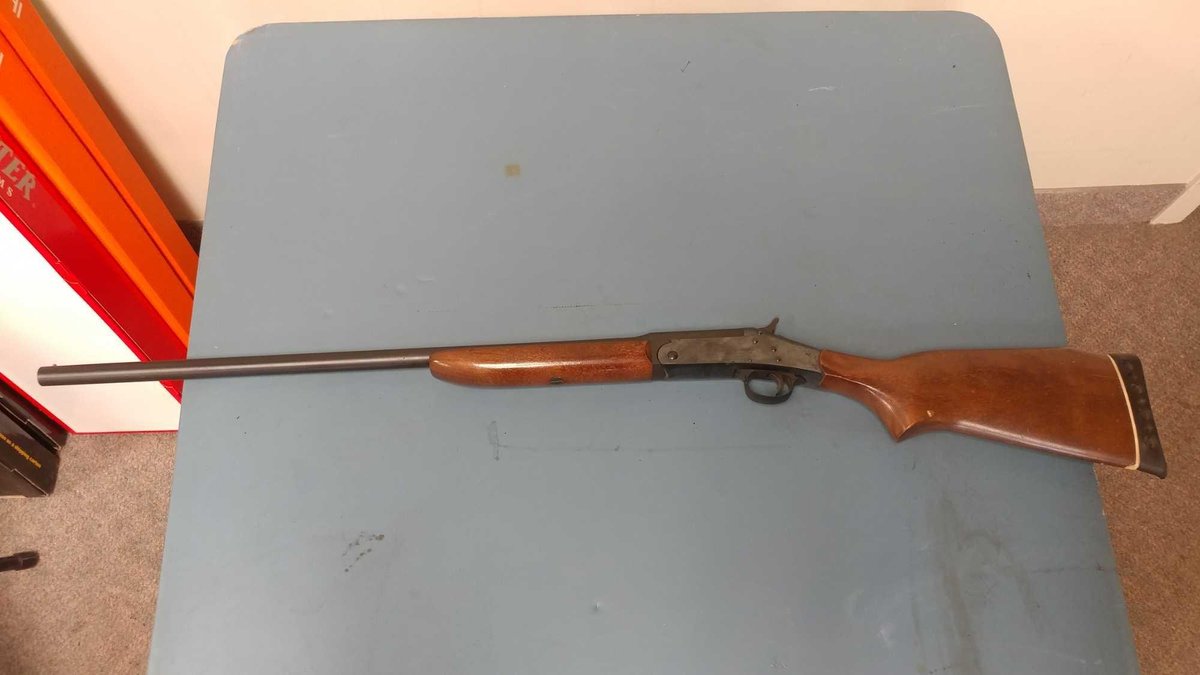 H & R TOPPER JR 490 20 GAUGE YOUTH SINGLE SHOT (SN# AY412245)(LOCATED AT MIKES GUN SHOP IN BENSON MN