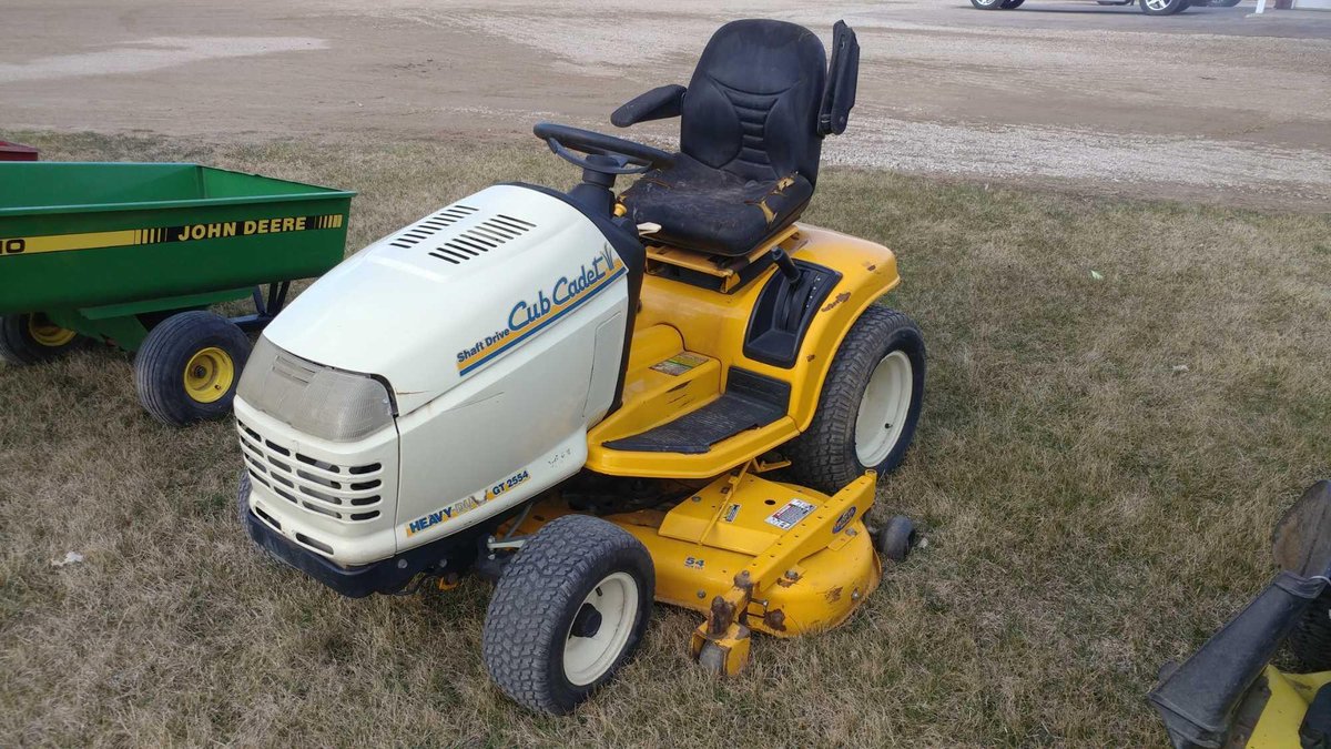 2008 CUB CADET 2554GT RIDING LAWN MOWER 25HP, 54" CUT RUNS AND OPERATES AS SHOULD (ITEM AT ZIELSDORF