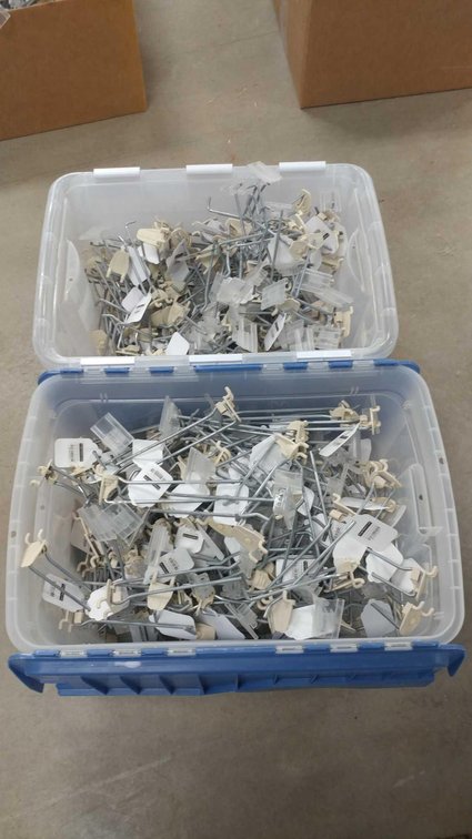ASSORTMENT OF PEGBOARD HOOKS (6" & 8")
