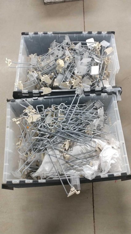 ASSORTMENT OF PEGBOARD HOOKS (6" & 8")