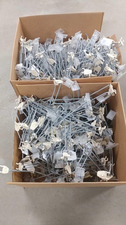 ASSORTMENT OF PEGBOARD HOOKS (6" & 8")
