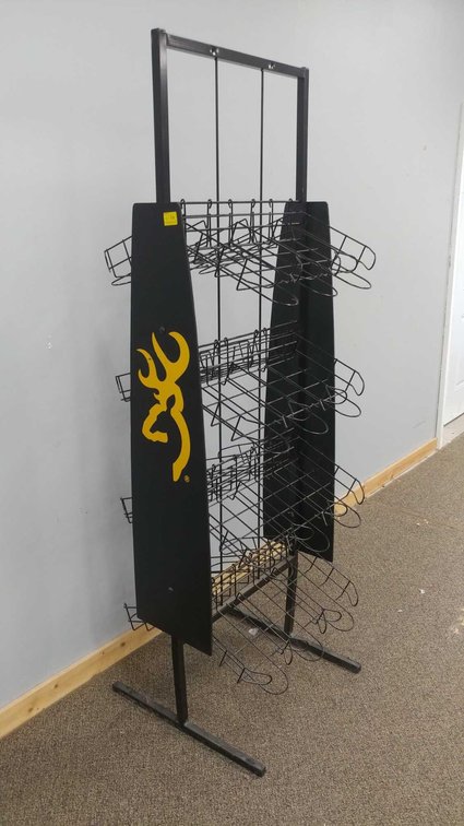 BROWNING HAT DISPLAY RACK (26"Wx76"Hx24"D)