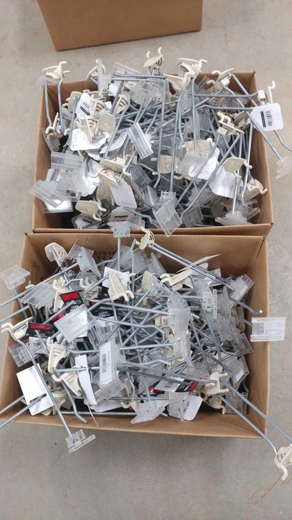 ASSORTMENT OF PEGBOARD HOOKS (6" & 8")