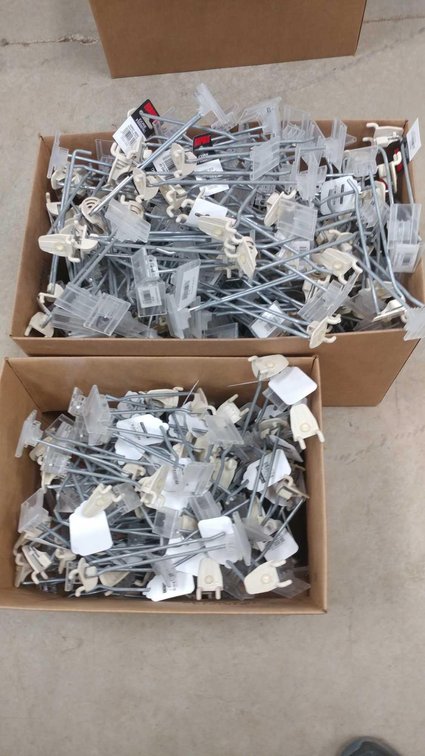 ASSORTMENT OF PEGBOARD HOOKS (6" & 8")