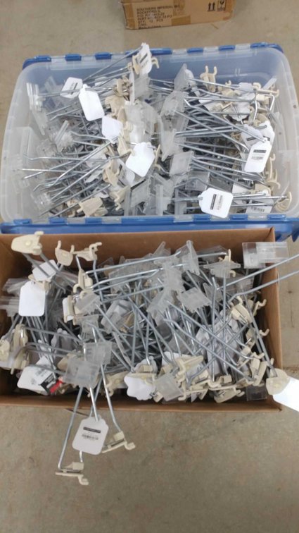ASSORTMENT OF PEGBOARD HOOKS (6" & 8")