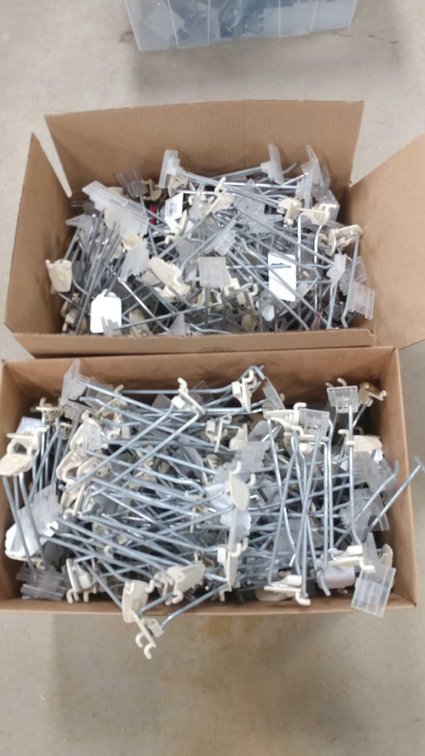 ASSORTMENT OF PEGBOARD HOOKS (6" & 8")