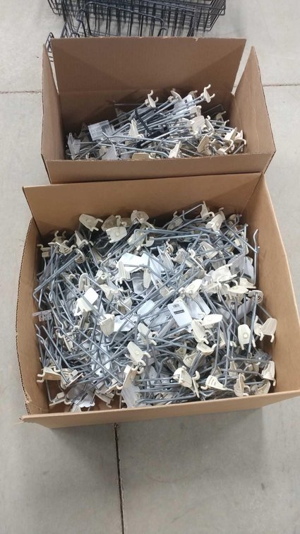 ASSORTMENT OF PEGBOARD HOOKS (6" & 8")