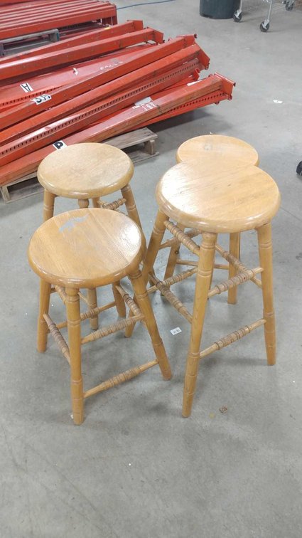 (4) BAR STOOLS