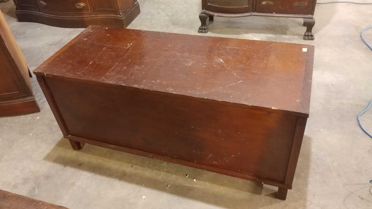 VINTAGE WOODEN STORAGE CHEST