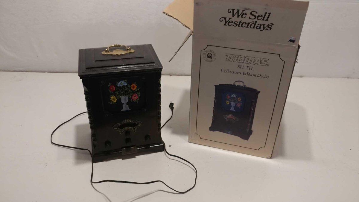 THOMAS 511-TH COLLECTORS EDITION RADIO