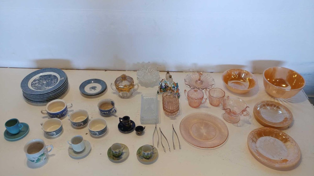 ASSORTMENT OF TEA CUP & PLATE SETS, FIRE KING BOWL & PLATE SET, AND MISC GLASSWARE