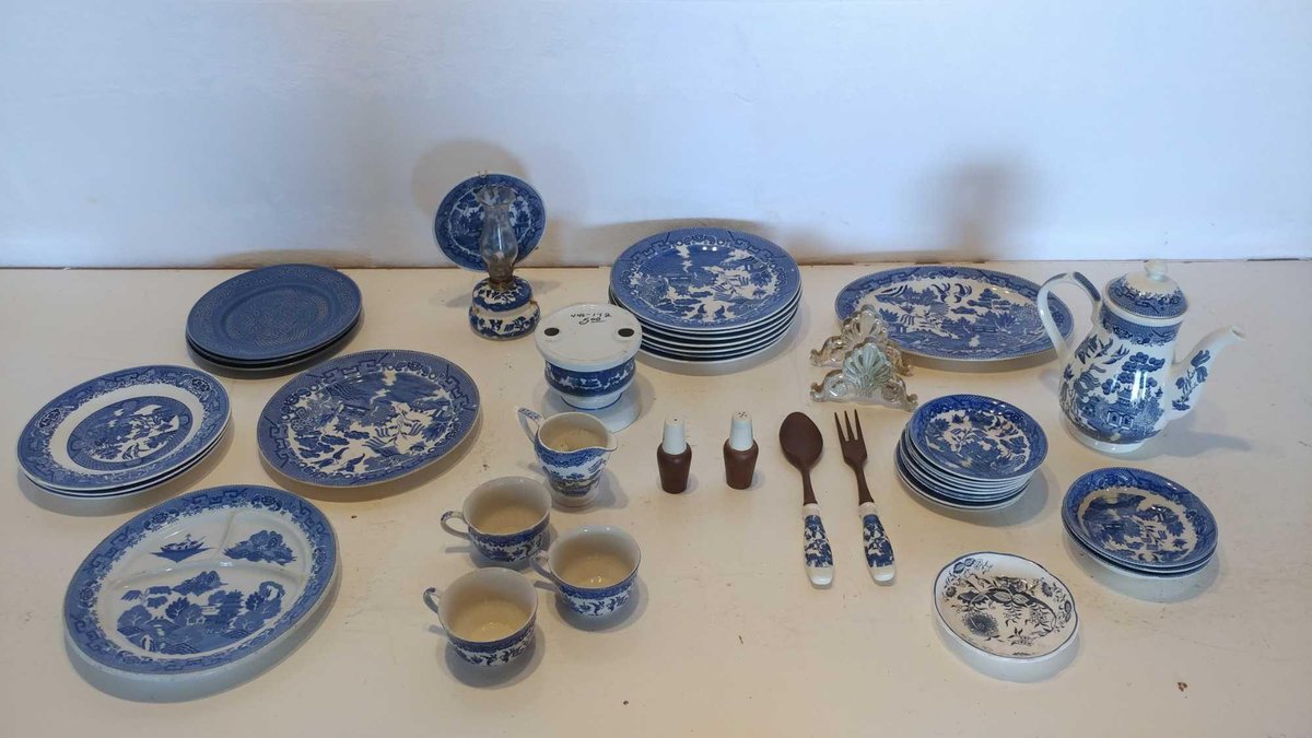 JAPANESE SERVING GLASSWARE SERVING SET