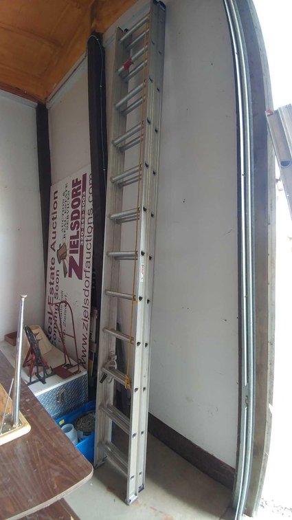 12'/24' ALUMINUM EXTENSION LADDER