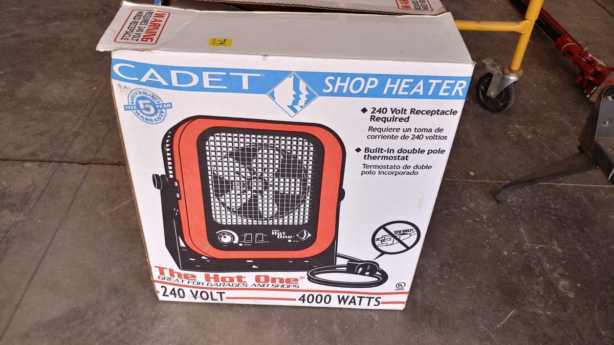 CADET ELECTRIC SHOP HEATER, 240 V, 4000 W