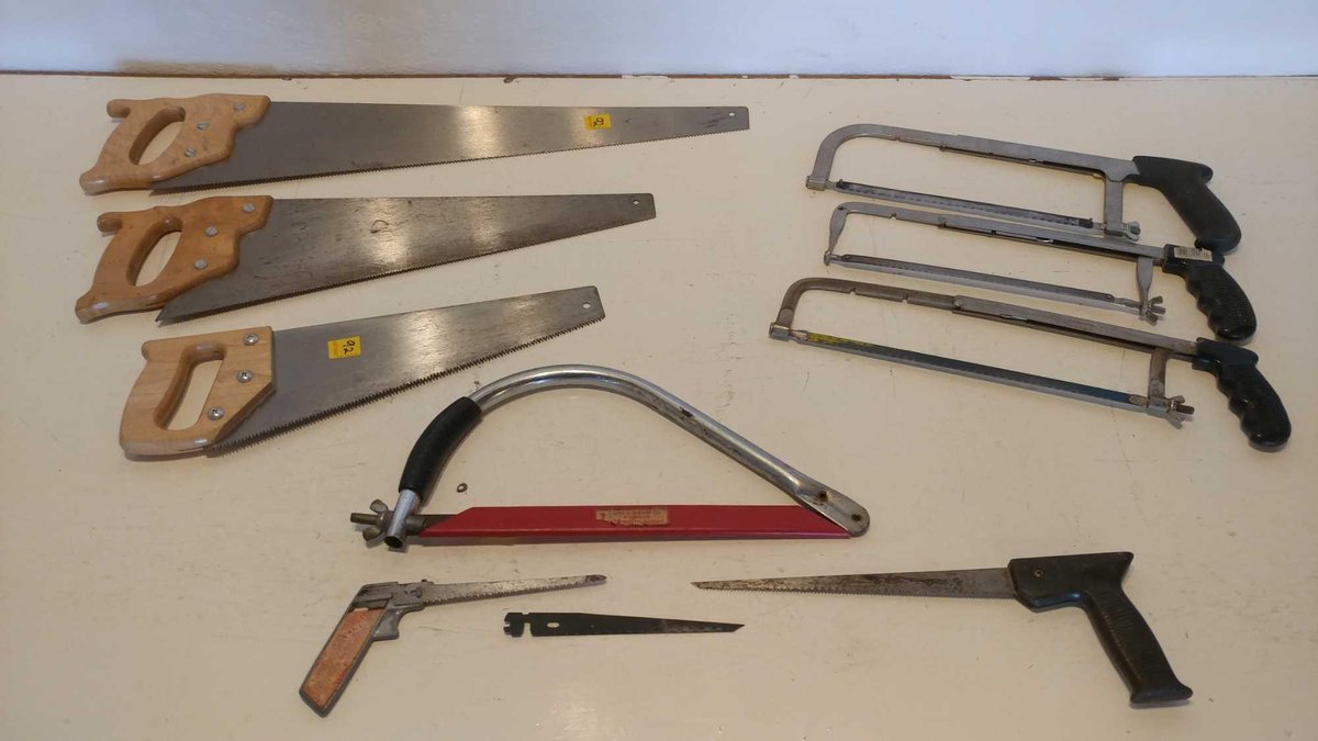 ASSORTMENT OF HAND SAWS (HACKSAWS, WOOD SAWS, & BOW SAW)