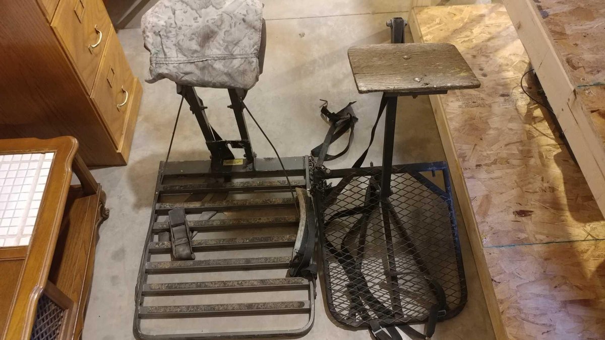 (2) PORTABLE DEER STANDS