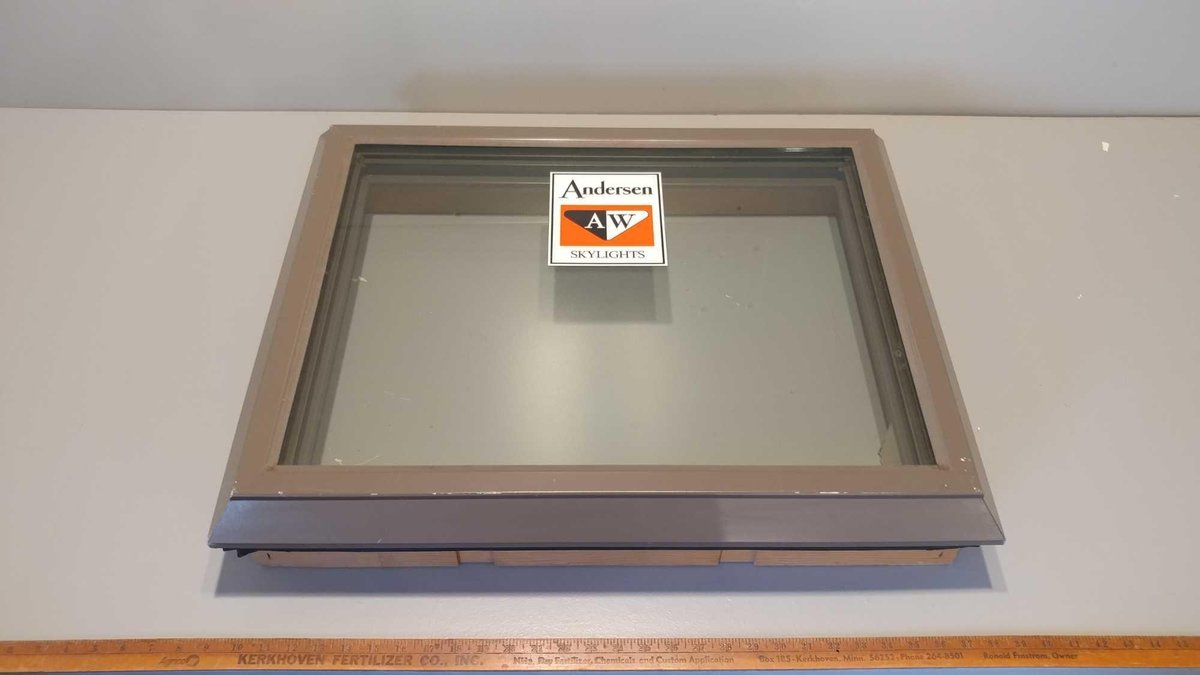 ANDERSEN SKYLIGHT WINDOW 23 1/2" x 29"