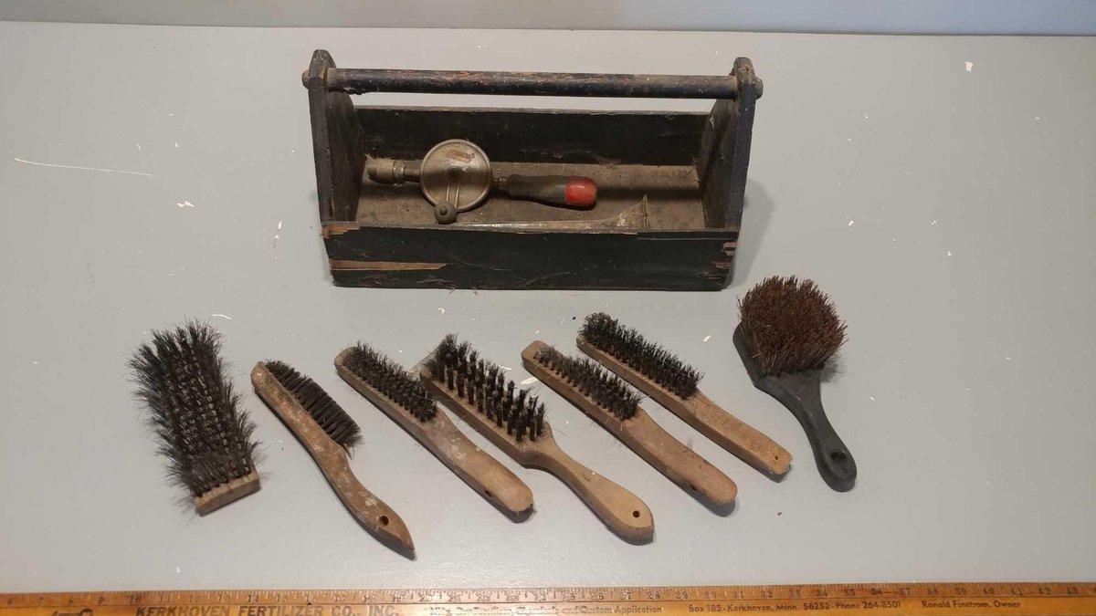 ASSORTMENT OF WIRE BRUSHES w/WOODEN CARRYING CASE