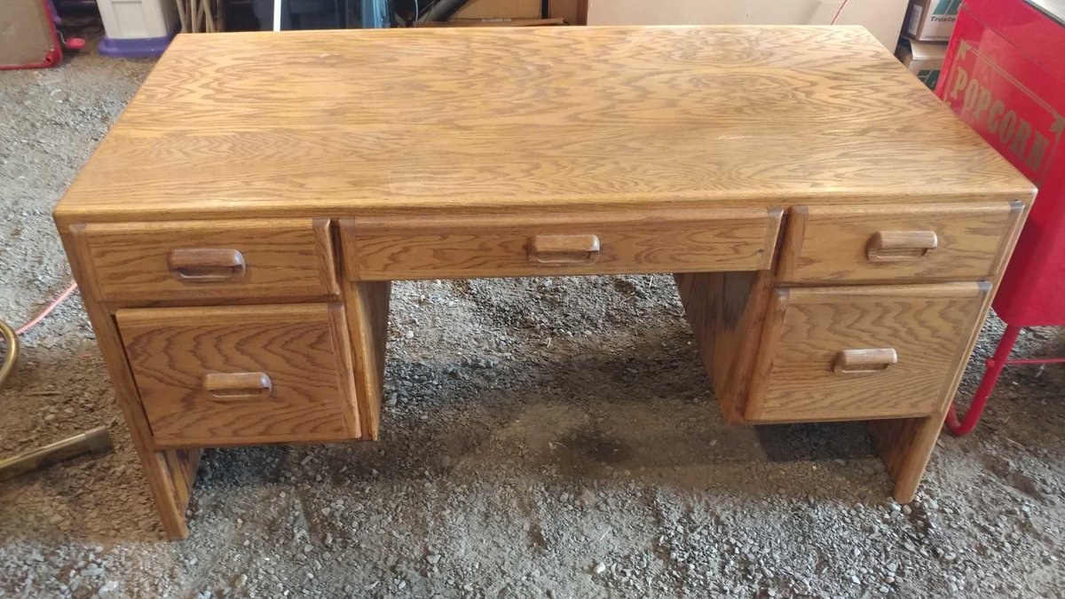 OAK DESK w/SLIDING DRAWERS (60" x 30" x 30")