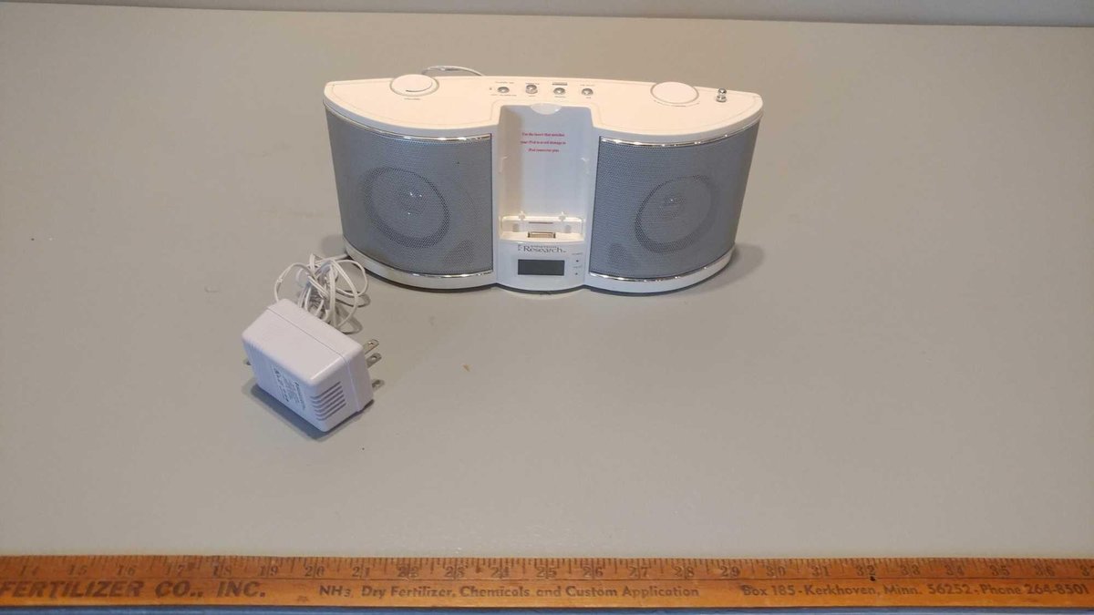 EMERSON RESEARCH iPOD DOCKING STATION