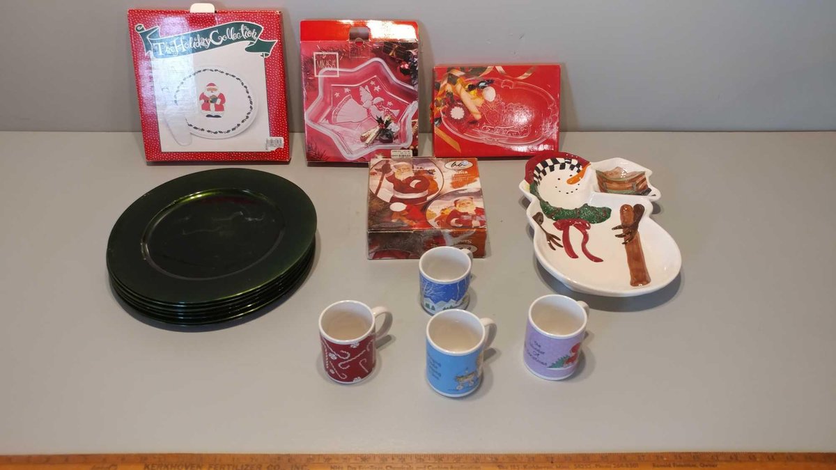 ASSORTMENT OF CHRISTMAS-THEMED PLATES, SERVING DISHES, & COFFEE MUGS