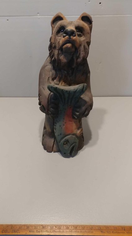 HAND CARVED WOODEN BEAR w/SALMON IN PAWS (H 23")