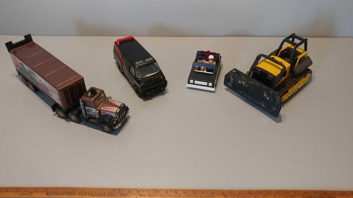 ASSORTMENT OF TOY CARS & TRUCKS and TONKA BULLDOZER