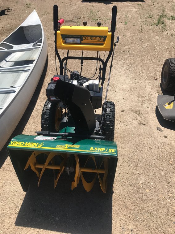 YARD MAN 8.5 HP 26" SNOWBLOWER POWER STEERING, HEATED HAND GRIPS( ITEM AT ZIELSDORF AUCTIONS)