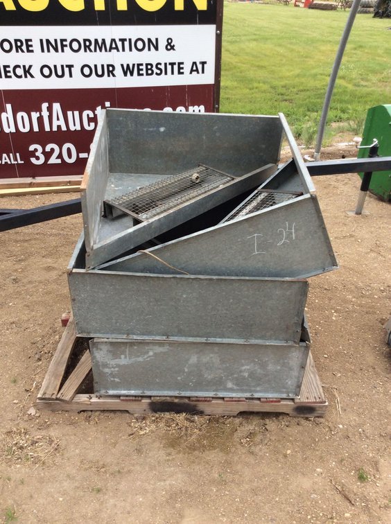 (6) ELECTRIC PIG BROODERS (ITEM AT ZIELSDORF AUCTIONS)