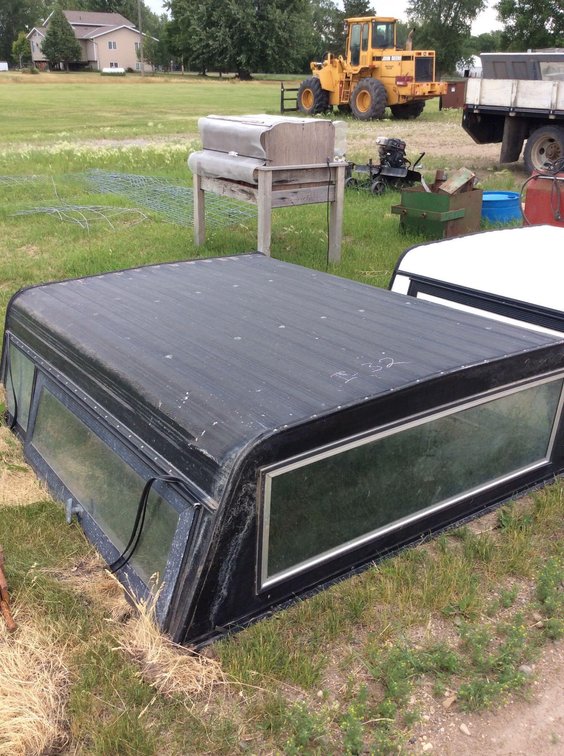 ALUM TOPPER FROM 2001 FORD F250 (ITEM AT ZIELSDORF AUCITONS)