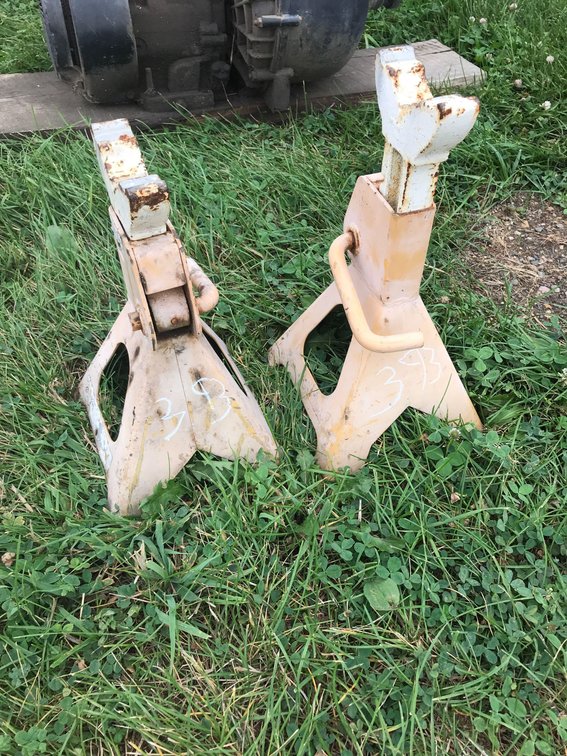 (2) CAR JACK STANDS (ITEM AT ZIELSDORF AUCTIONS)