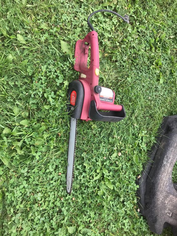 CHICAGO ELECTRIC 14IN 120 VOLT CHAINSAW (ITEM AT ZIELSDORF AUCTIONS)