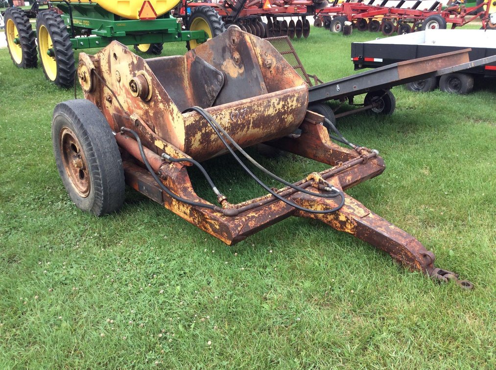 GARWOOD MODEL 23 SCRAPPER, HYDRAULIC OPERATED (AT ZIELSDORF AUCTIONS)