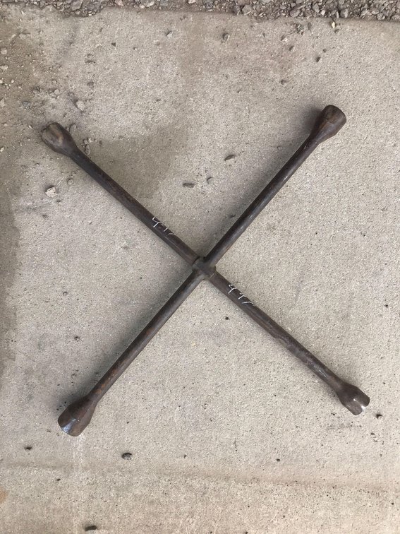 4 WAY TIRE IRON (ITEM AT ZIELSDORF AUCTIONS)