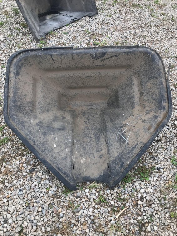 AUGER HOPPER (ITEM AT ZIELSDORF AUCTIONS)