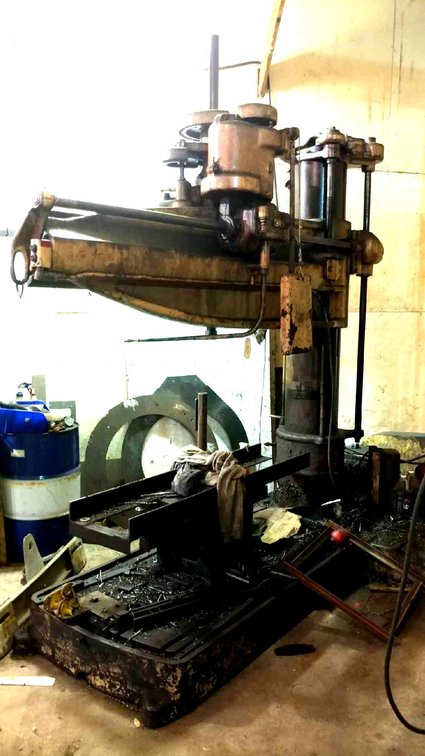 FOSDICK 14" COLUMN DRILL PRESS w/5' TRAVEL (3 PHASE - BUYER TO DISASSEMBLE AND LOAD)