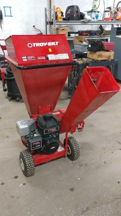 TROY BILT CS 4325 CHIPPER SHREDDER 3" CHIP CAP. w/BRIGGS & STRATTON 250cc MOTOR