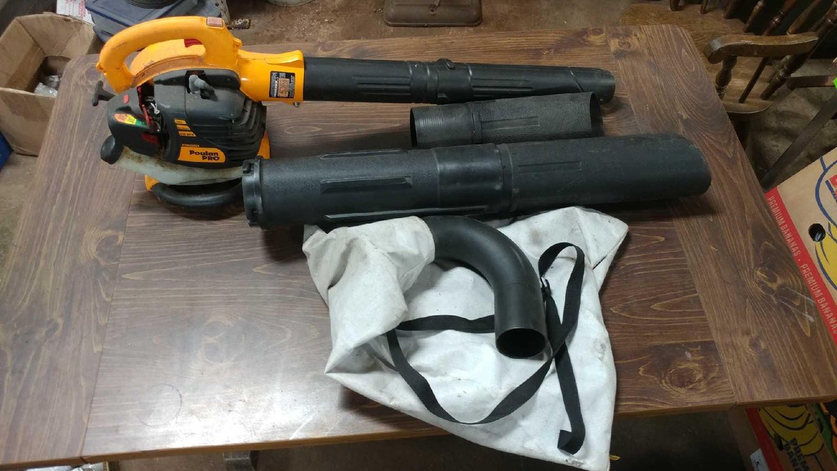 POULAN PRO GAS BLOWER (25cc, 200 MPH)