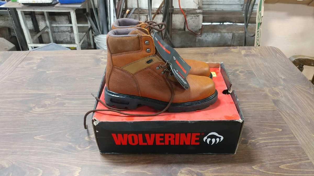 WOLVERINE STEEL TOE WORK BOOTS (SIZE: 9.5; NEW)