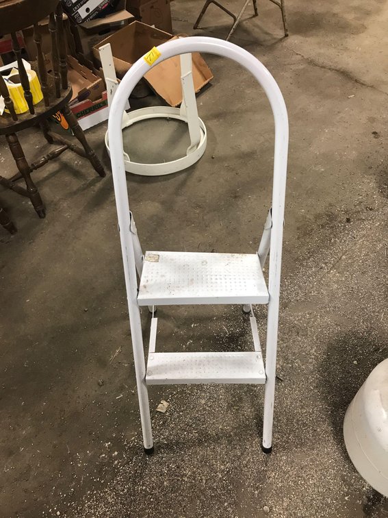 STEP STOOL 