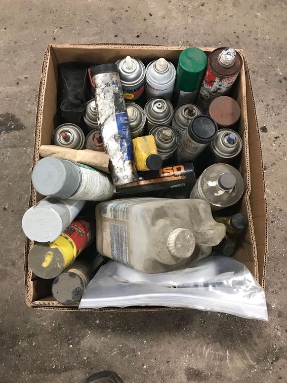 ASSORTMENT OF SPRAY PANT AND MISC LUBRICANTS 