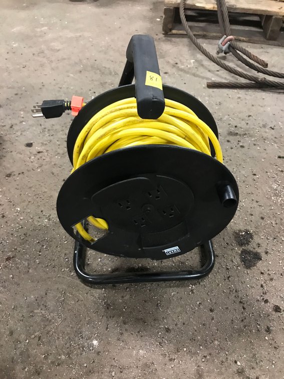 SMART ELECTRICIAN CORD REAL WITH 4 OUTLETS 